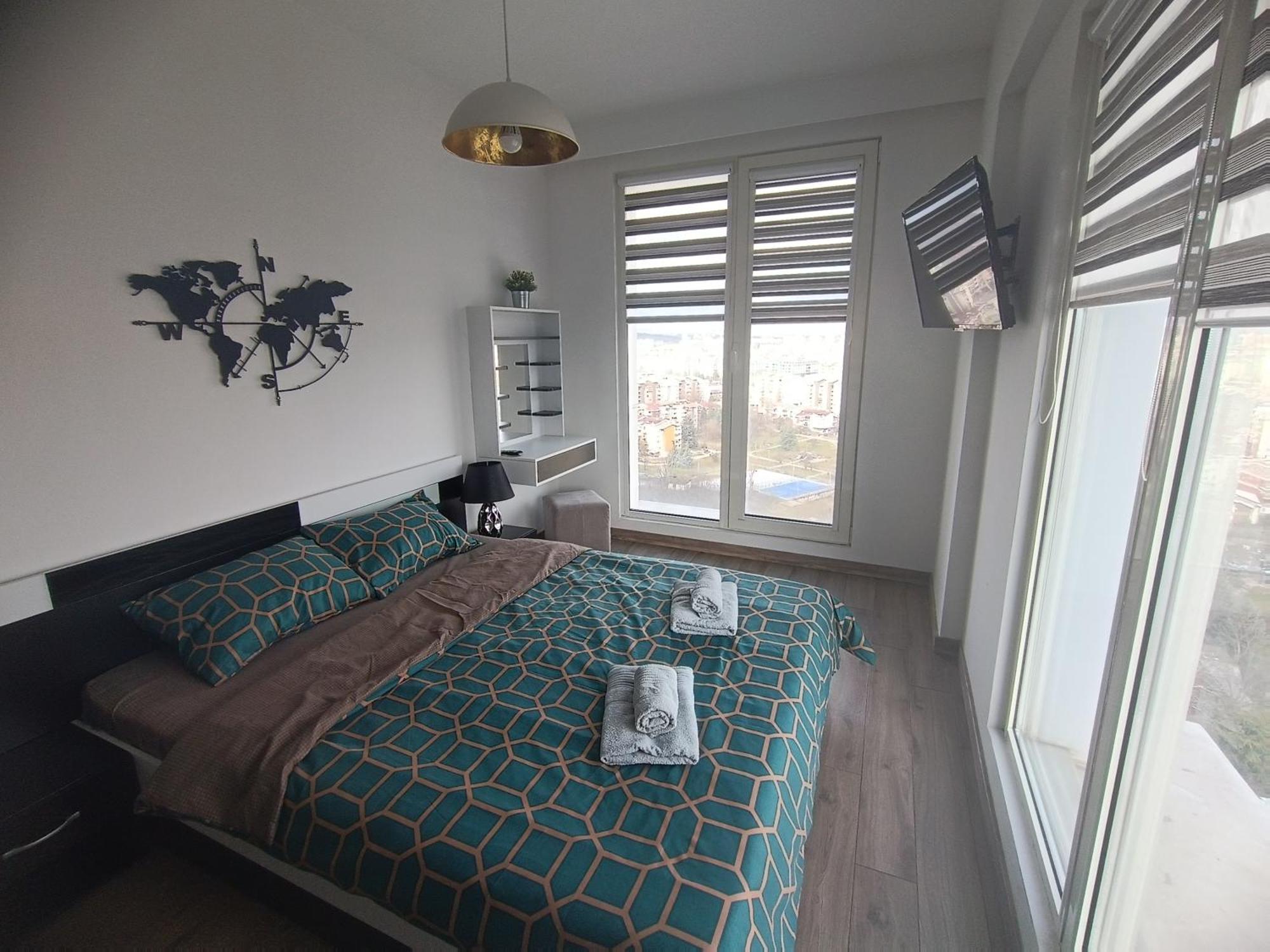 18Th & 16H Floor Secure Luxury Condos With Pool & Fitness Included In Price Skopje Luaran gambar