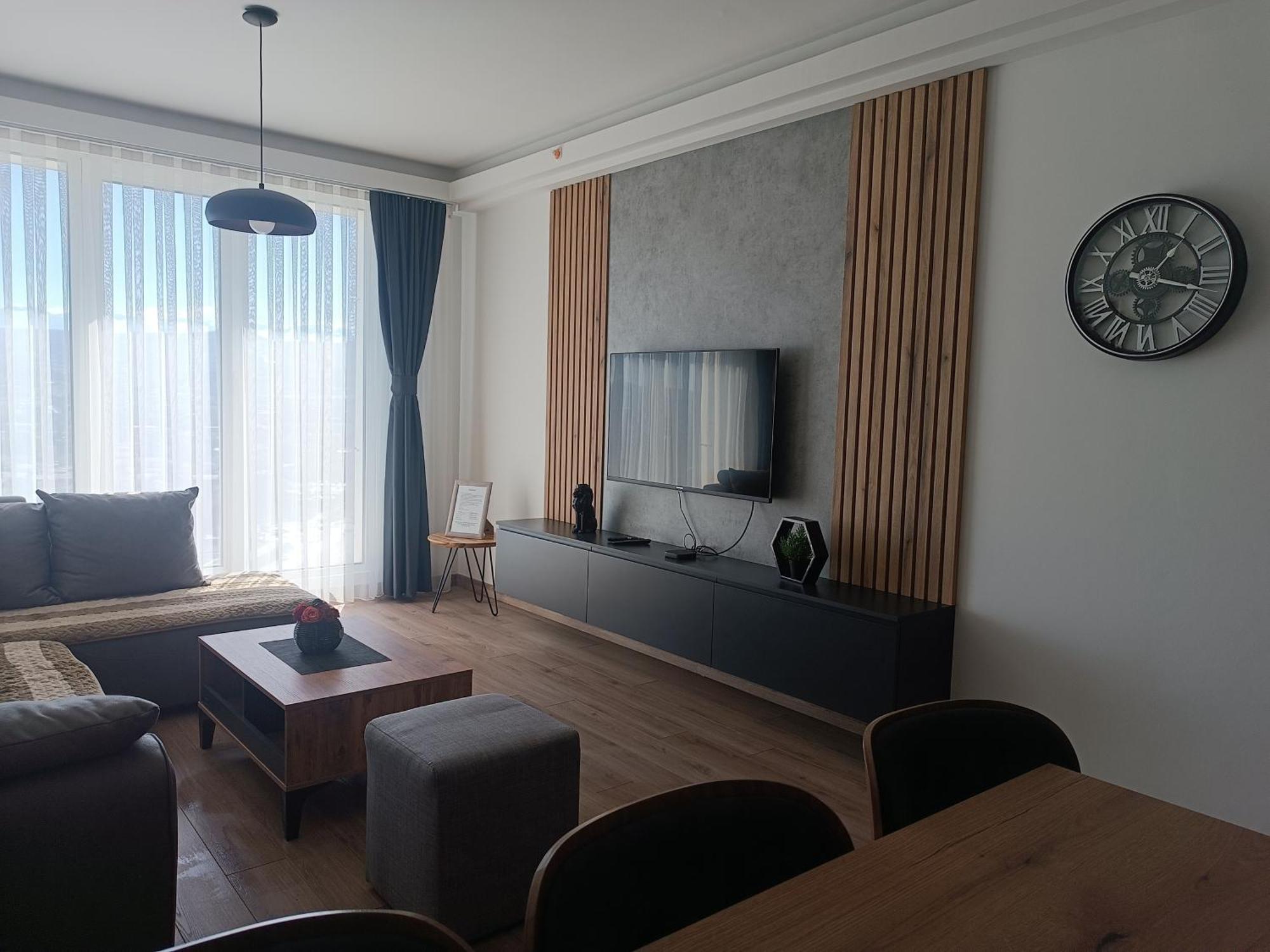 18Th & 16H Floor Secure Luxury Condos With Pool & Fitness Included In Price Skopje Luaran gambar